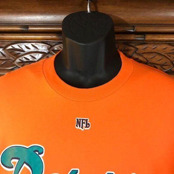 NFL Miami Dolphins 100% Preshrunk Cotton Tshirt - Picture 4 of 8